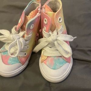 Toddler girl high top tie dye sneakers